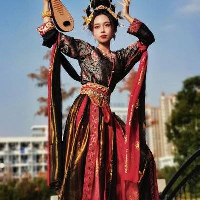 汉服模特