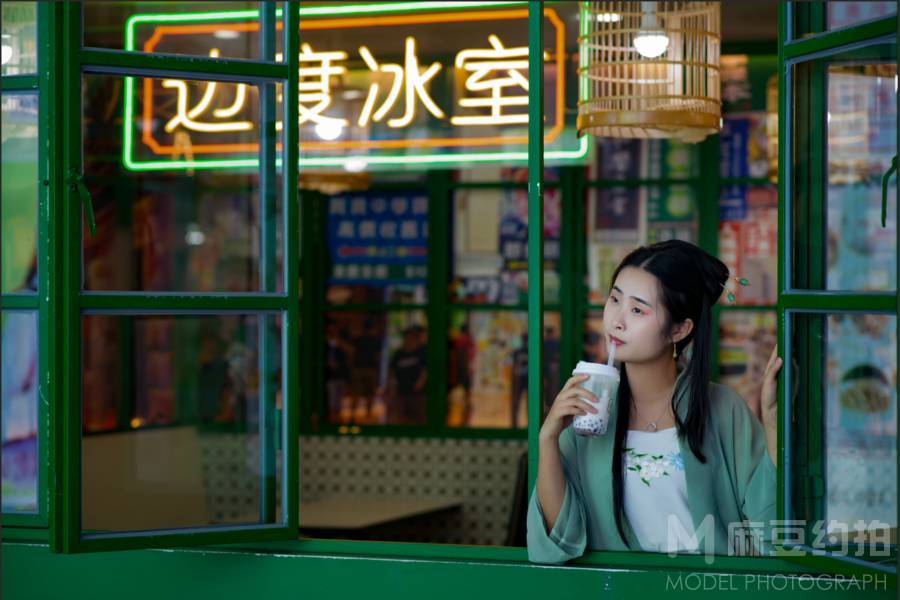汉服模特