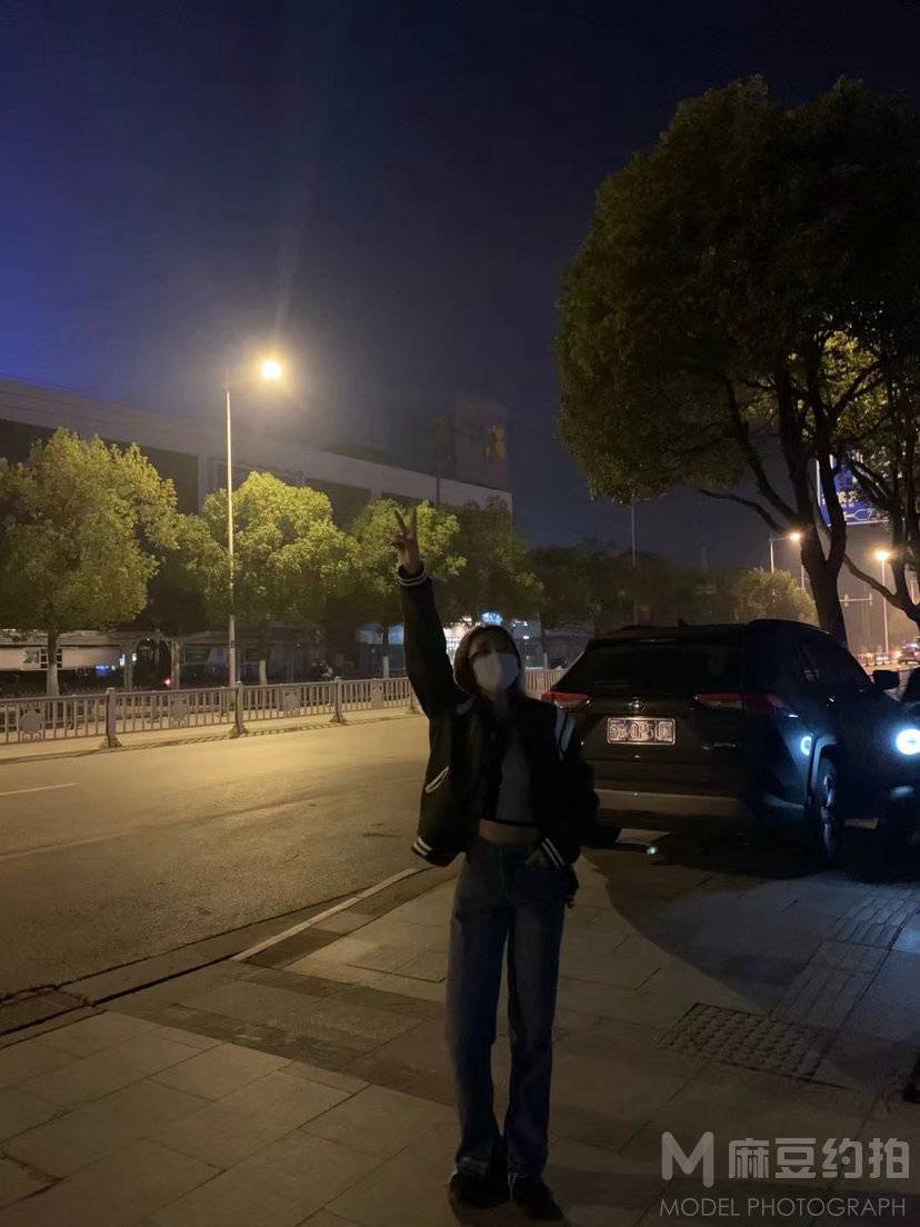 夜景模特