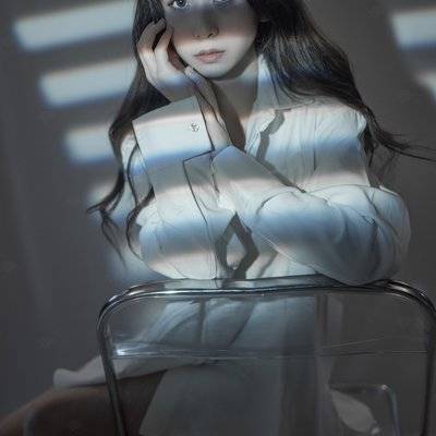 黑白模特