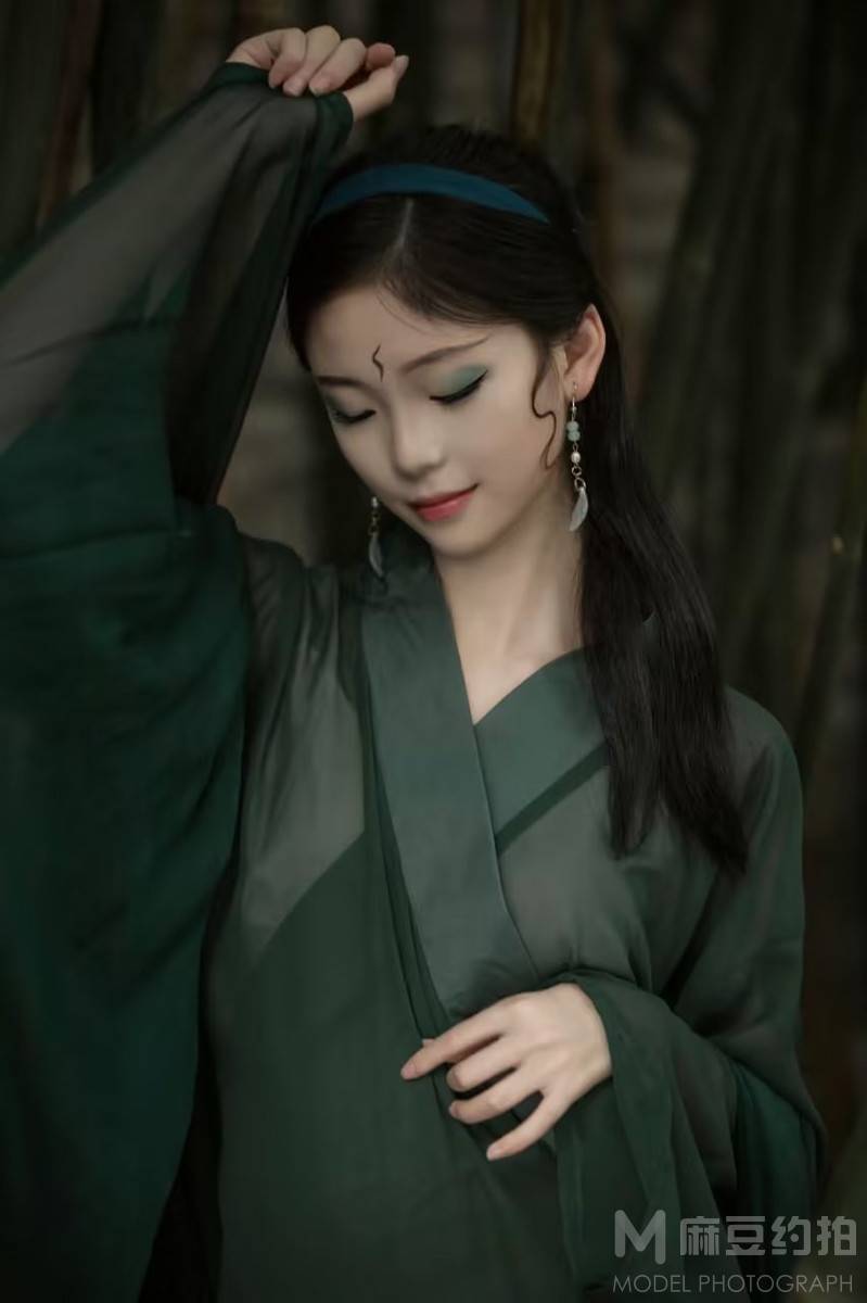 清新模特