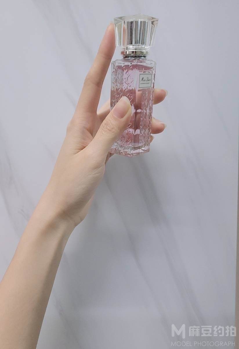黑白模特