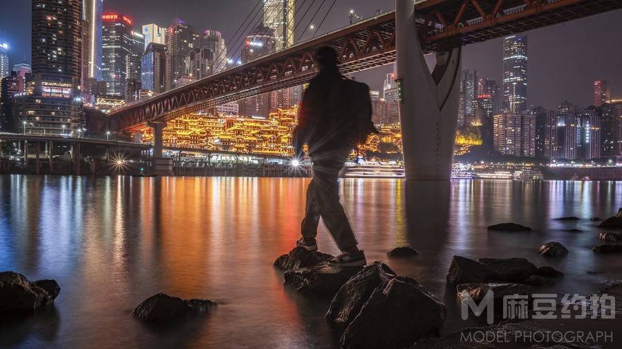 夜景模特