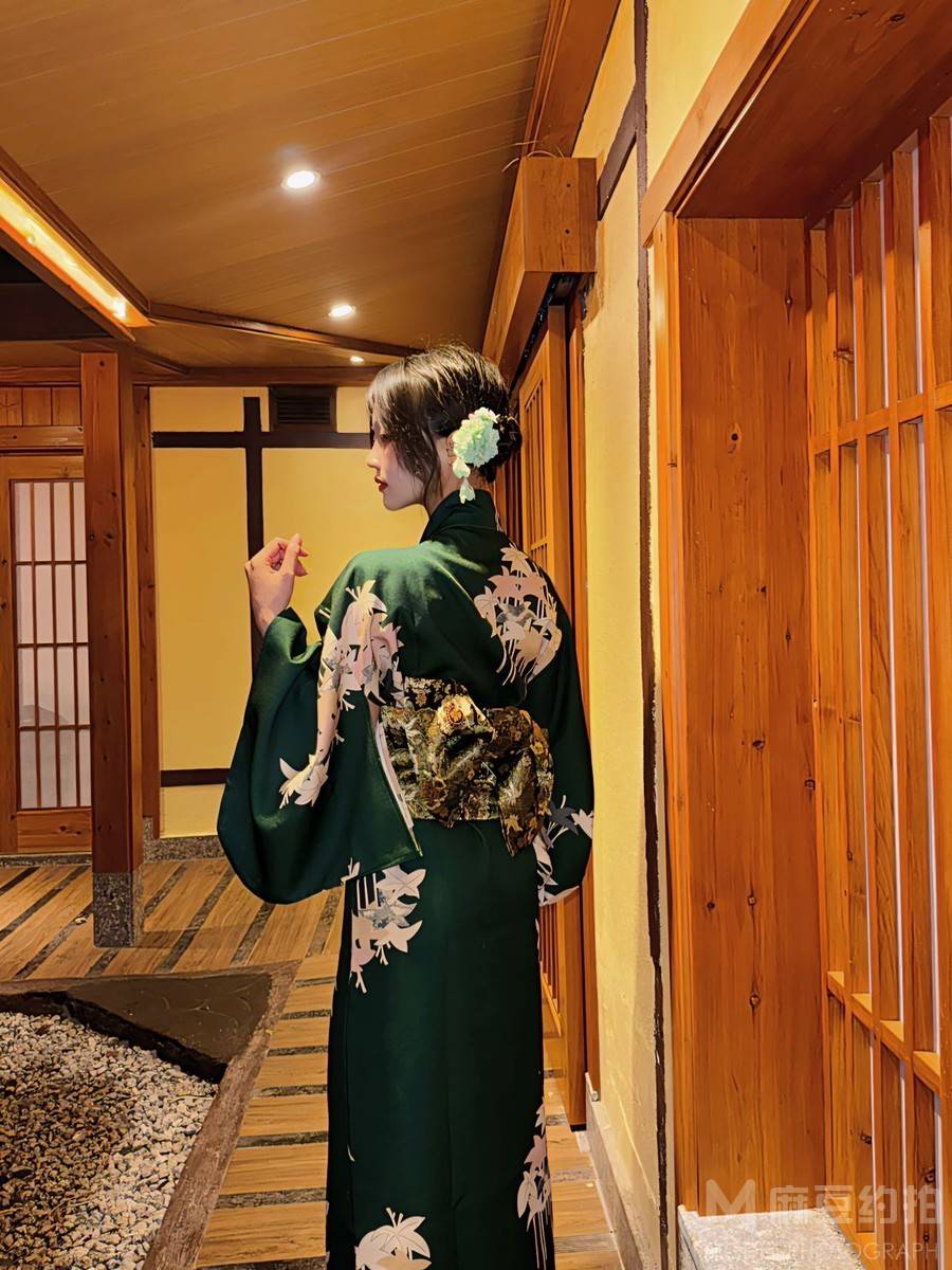 和服模特