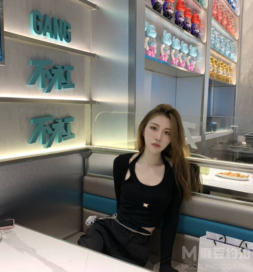 纪实模特