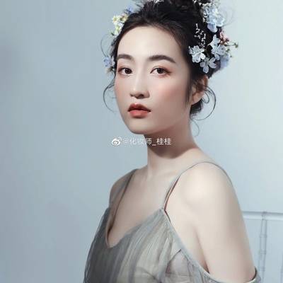 妆容模特