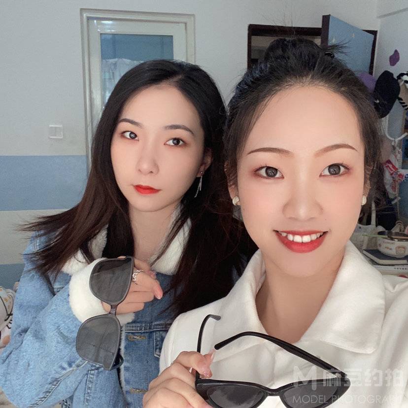 妆容模特
