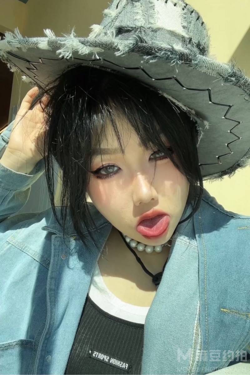 暗黑模特