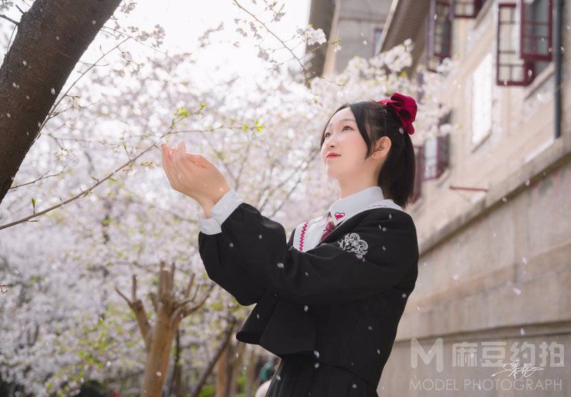 校园模特