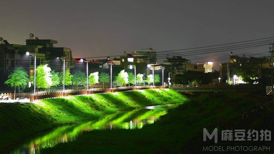 夜景模特