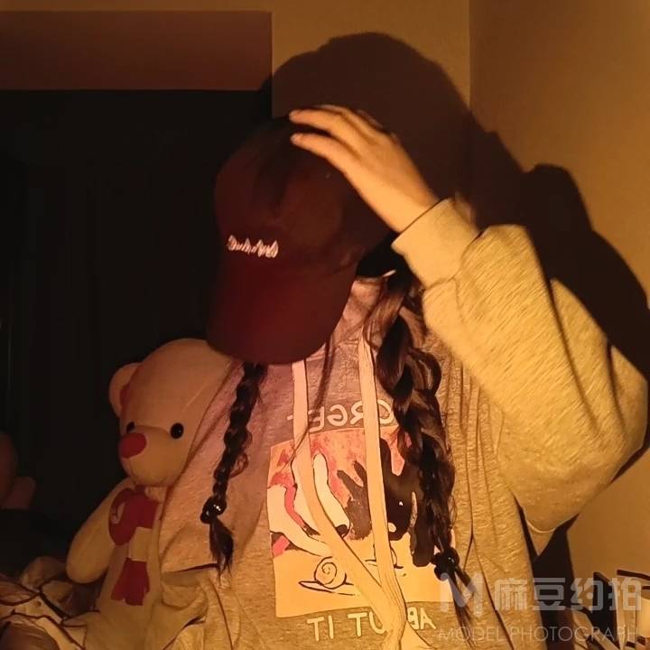 黑白模特