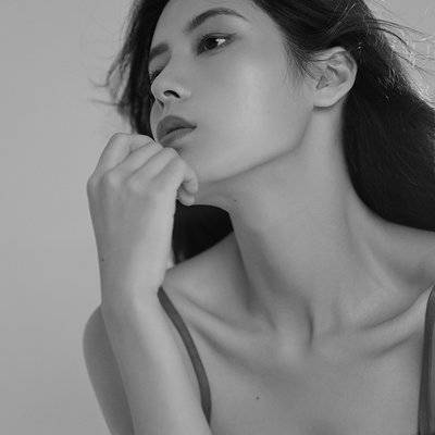 黑白模特