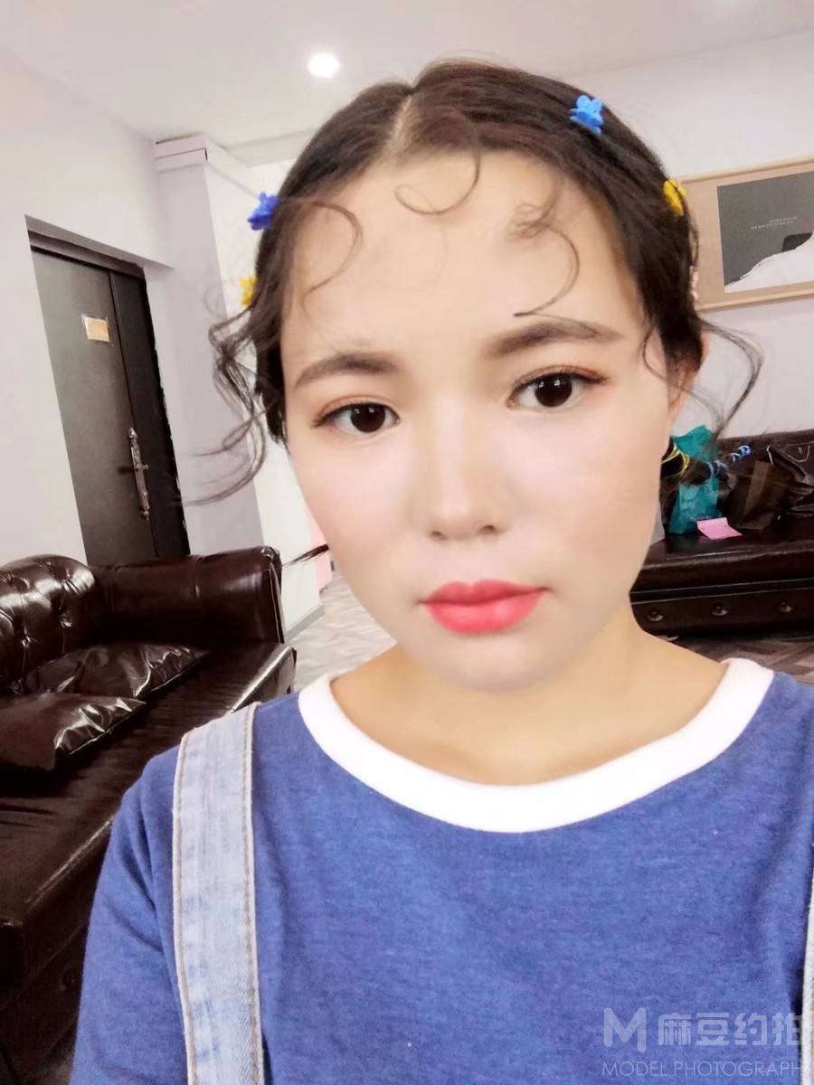 清新模特