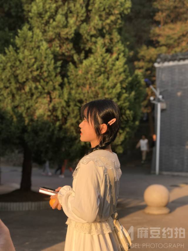 校园模特