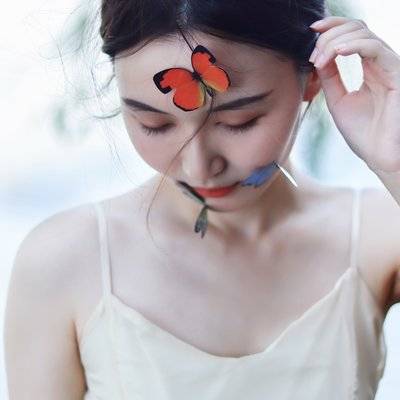 情绪模特