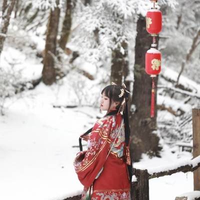 汉服模特