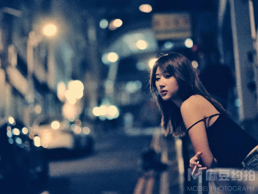 情绪模特
