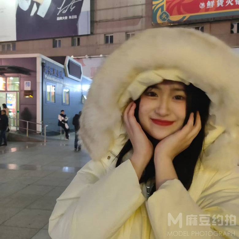 纪实模特