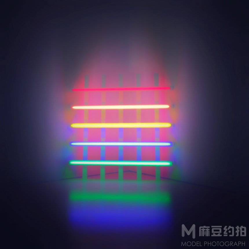 黑白模特
