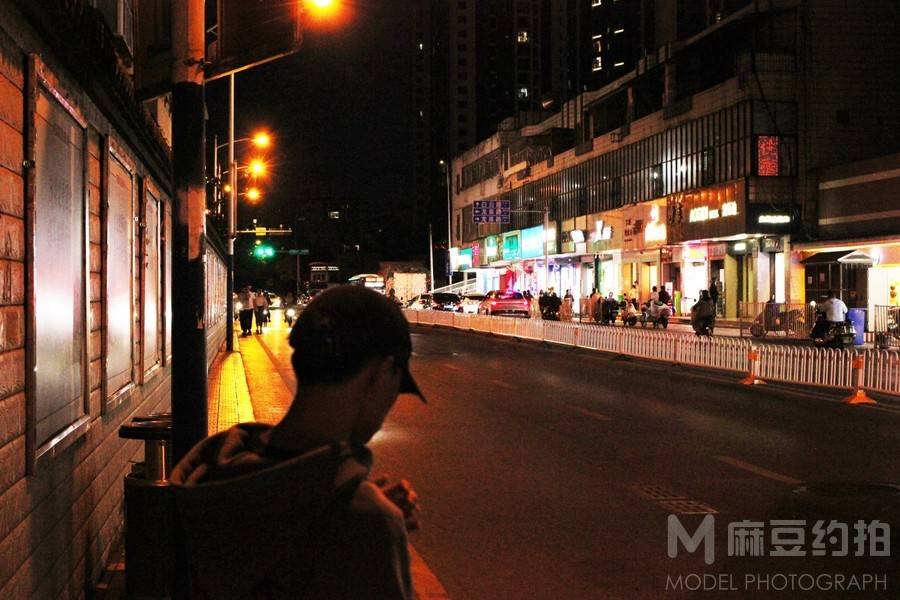 夜景模特