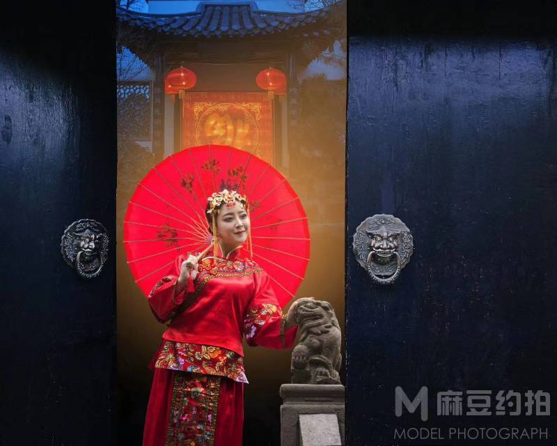 情绪模特