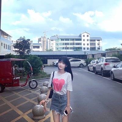 校园模特