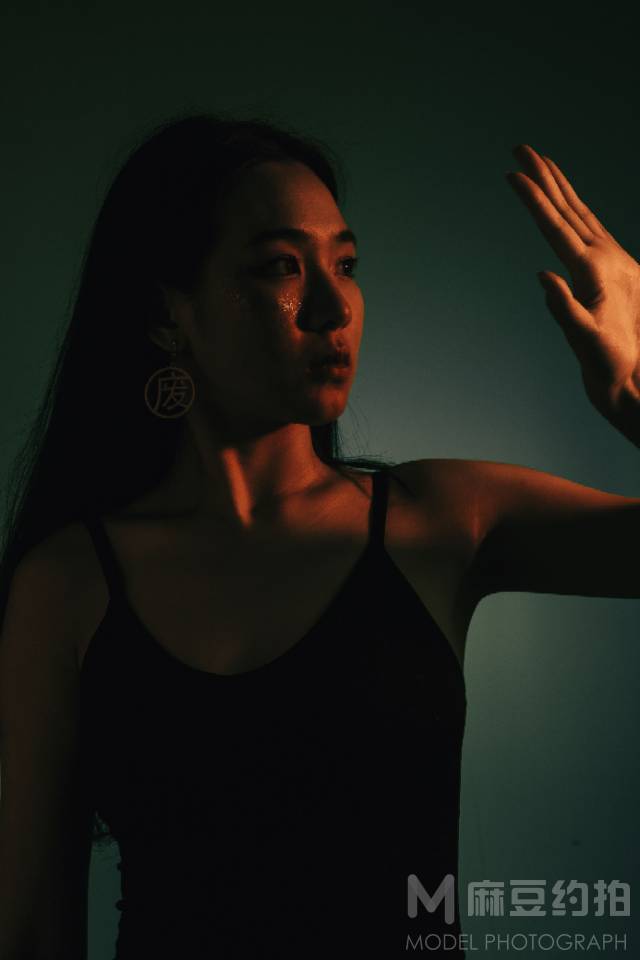 暗黑模特