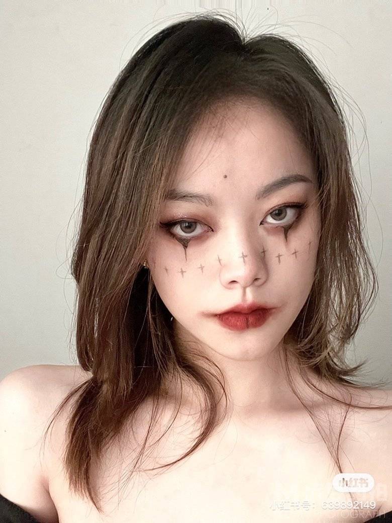 黑白模特