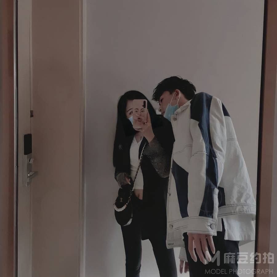 情侣模特