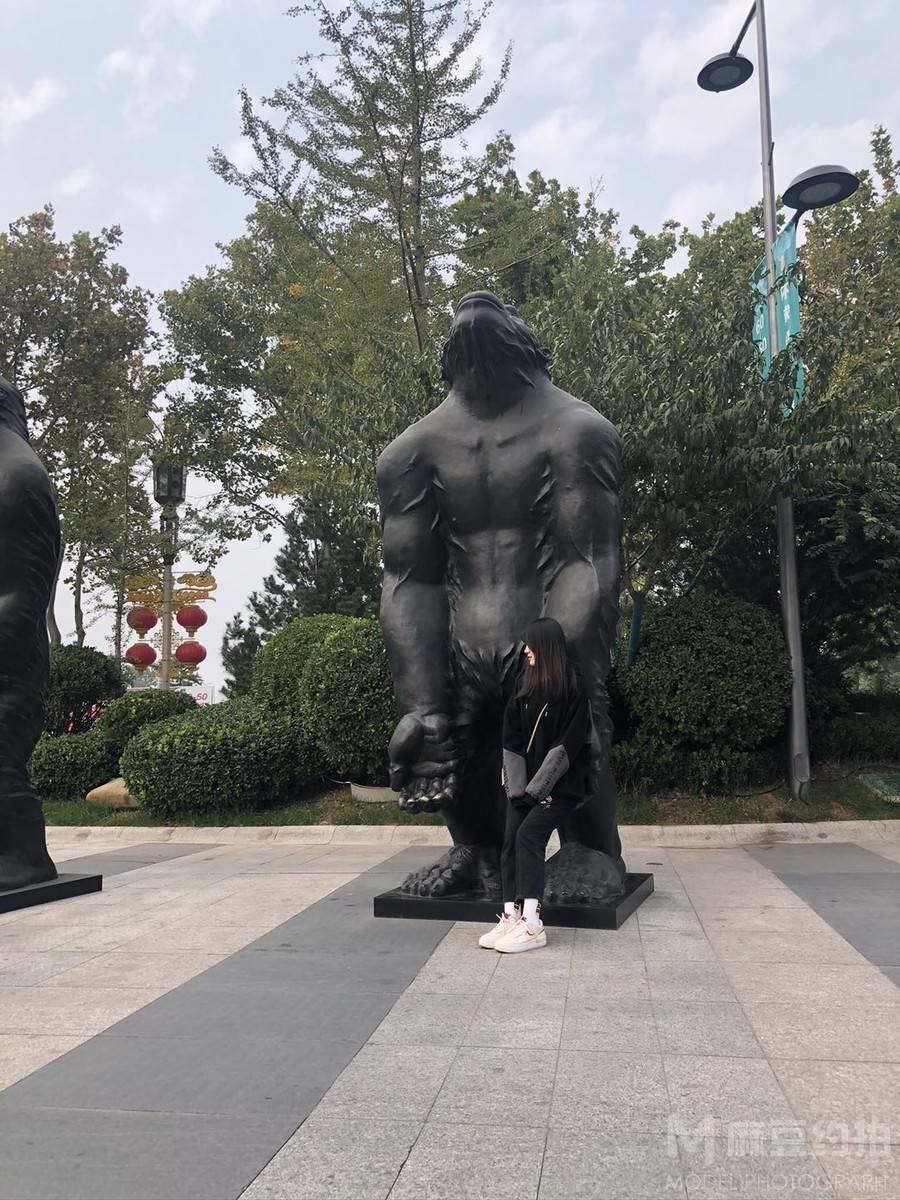 校园模特