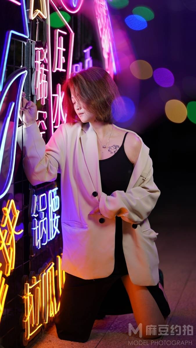 黑白模特