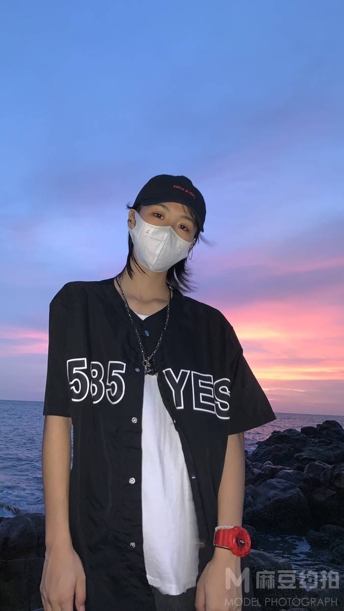 黑白模特