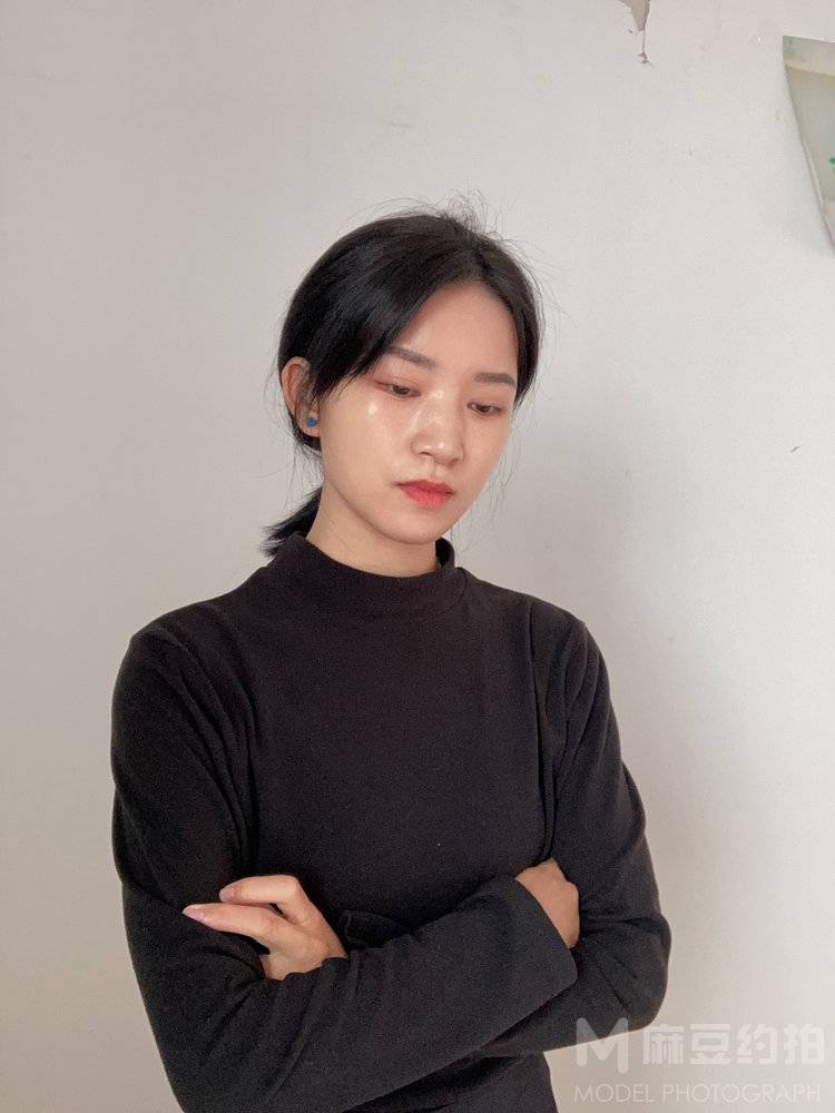 黑白模特