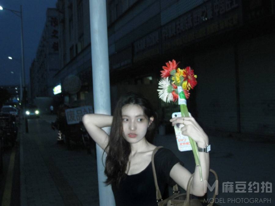 夜景模特