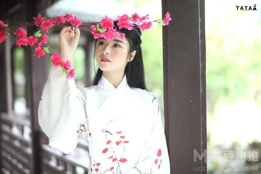妆容模特