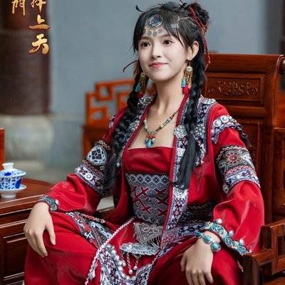 汉服模特