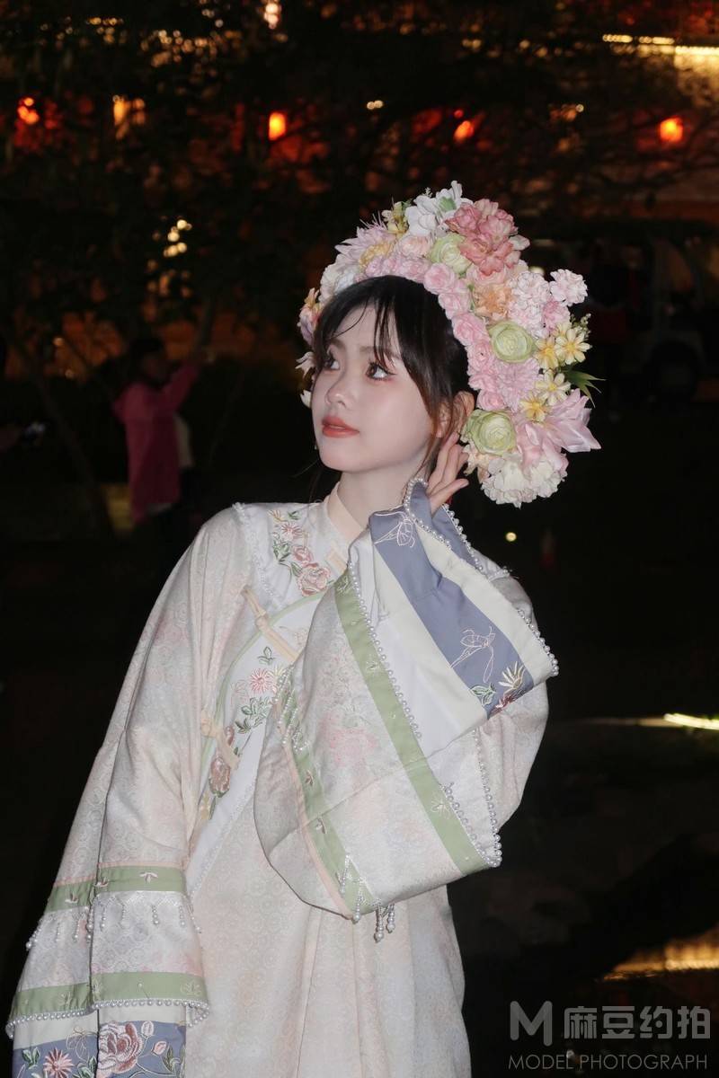 妆容模特