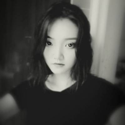 黑白模特