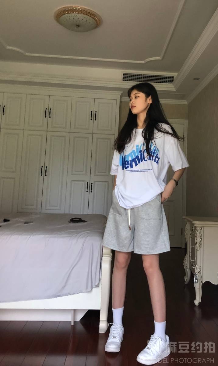 纪实模特