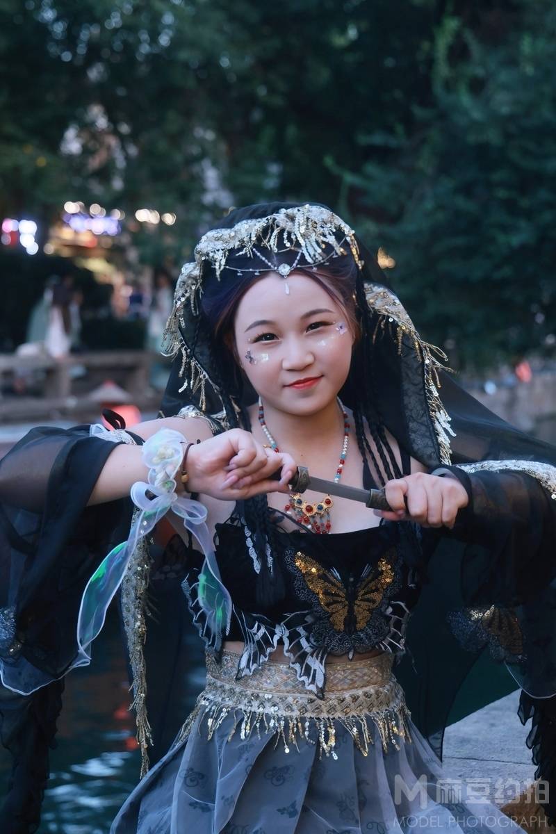汉服模特