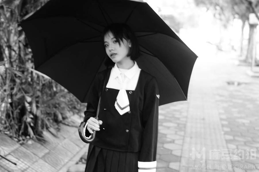 黑白模特