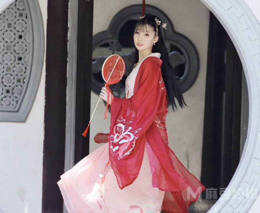 汉服模特