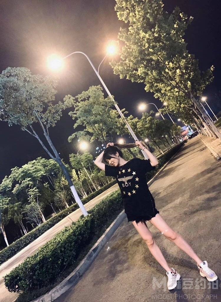 妆容模特