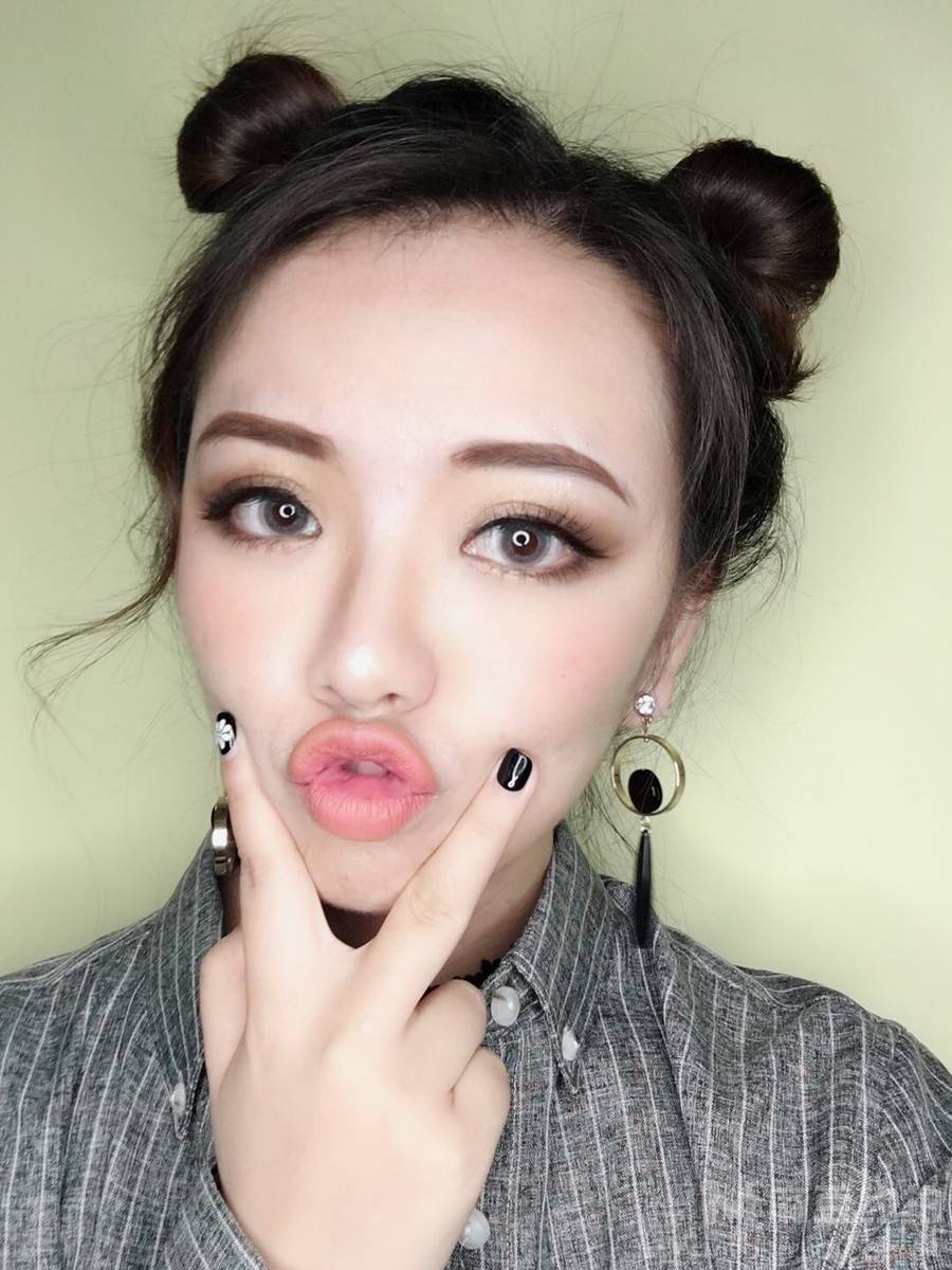 妆容模特
