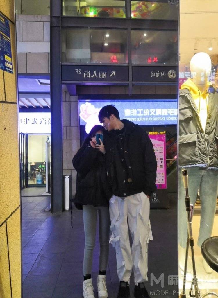 情侣模特