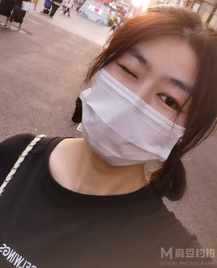 纪实模特