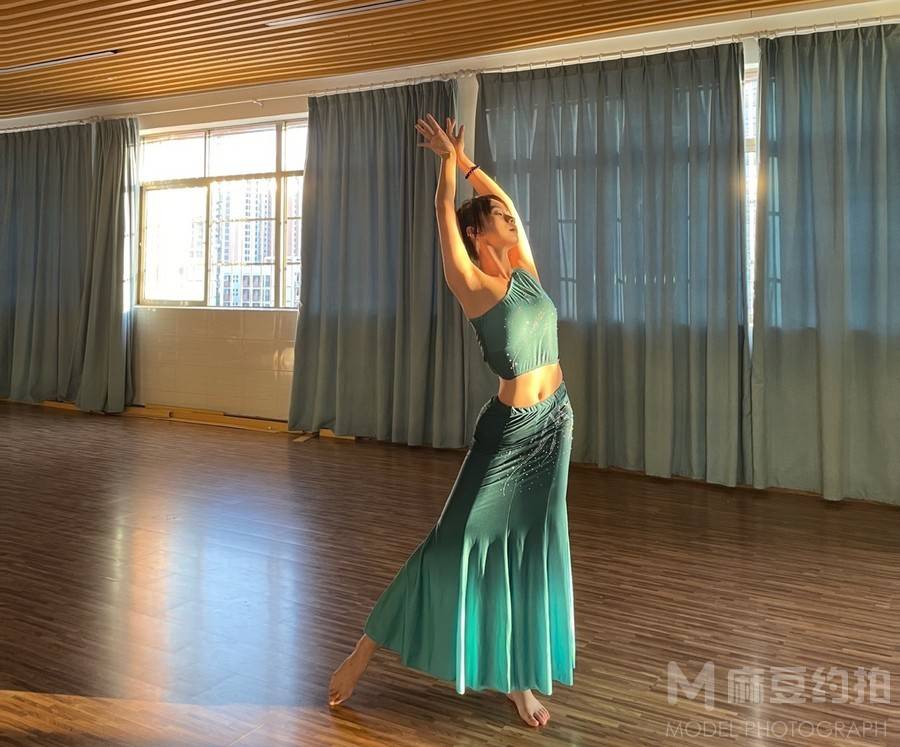 纪实模特