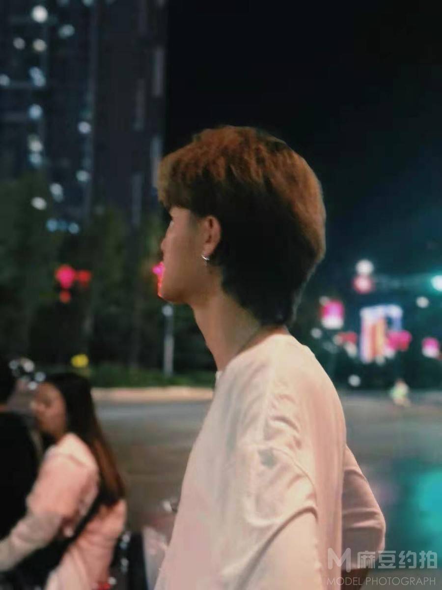情侣模特
