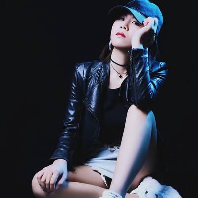黑白模特