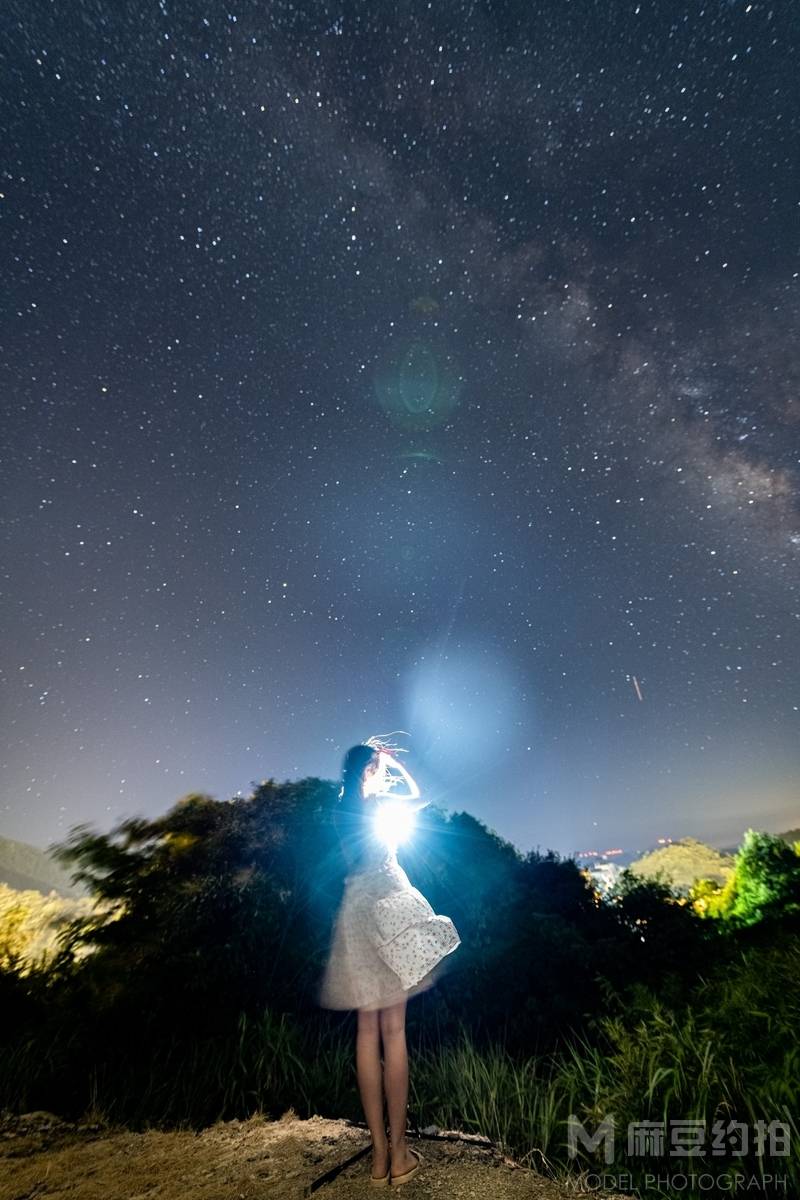 夜景模特